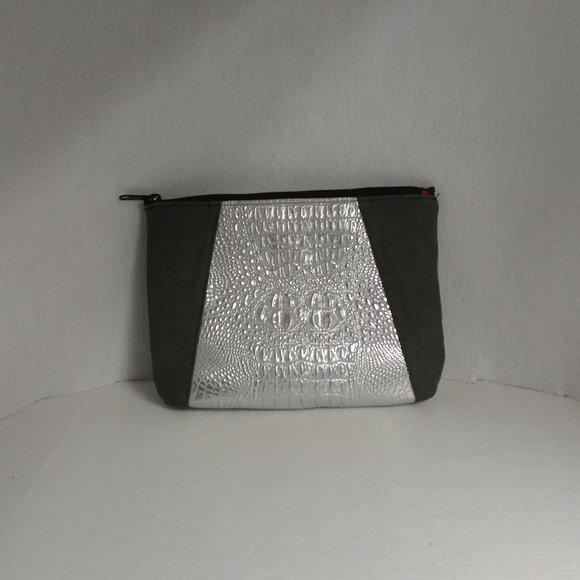 Silver and Charcoal Zipper Clutch - Picture 4 of 7